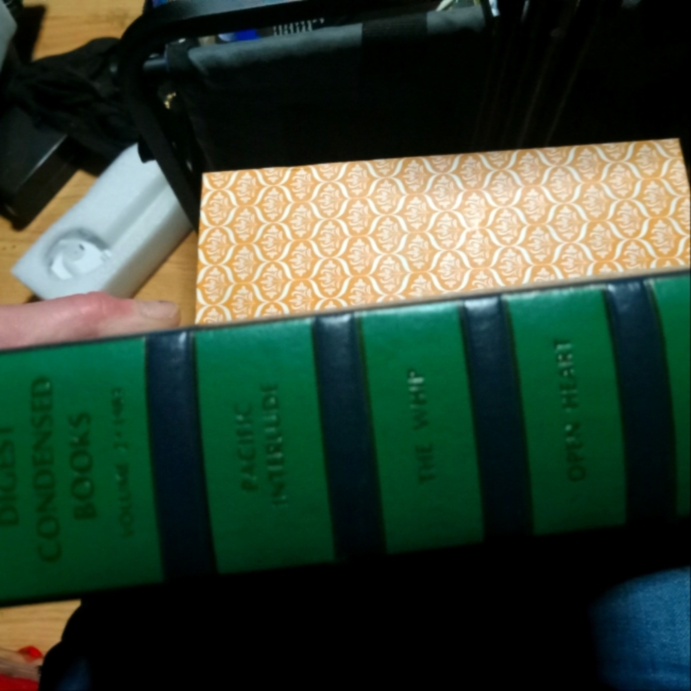 Reader's Digest Assorted Color Book Set - Picture 3 of 6